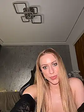 LunaAlya live sex cam