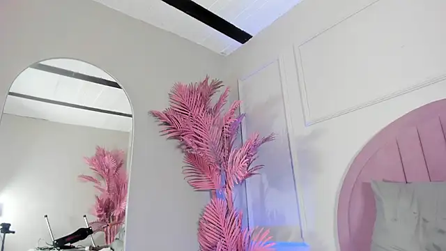 Candaceoweens's cam snapshot