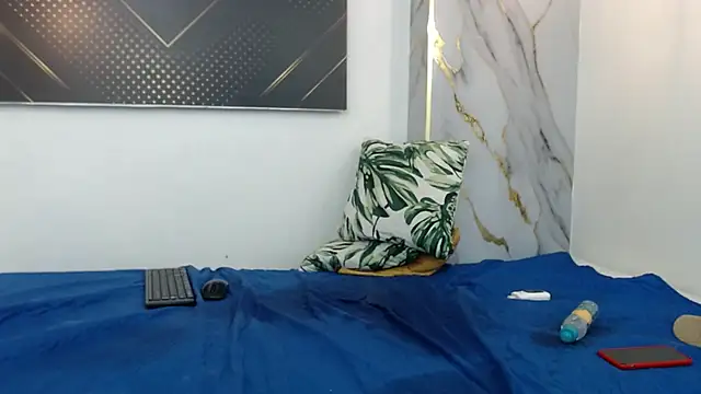 dia_fax18's cam snapshot