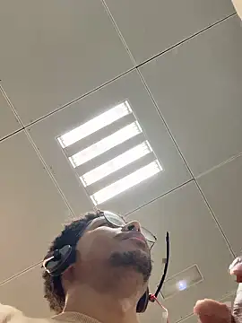 BullBreeder's cam snapshot