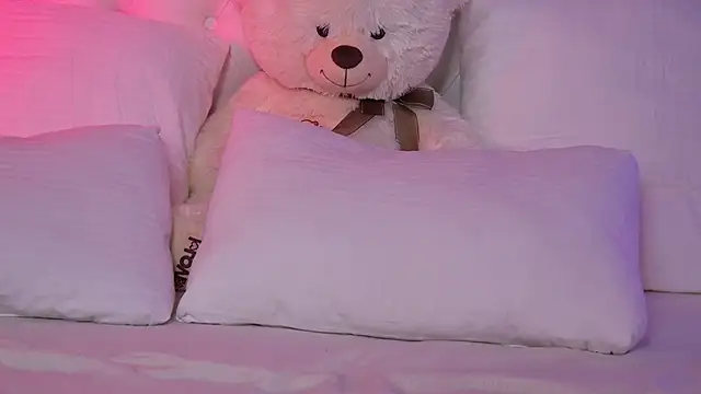 MeganStrain's cam snapshot