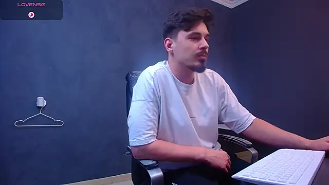 EnzoRace's cam snapshot