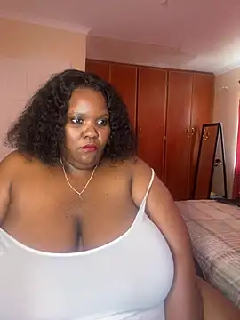 Michyboldy live sex cam