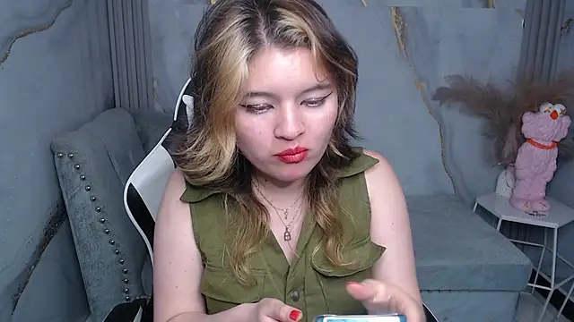 Nezuko_v's cam snapshot