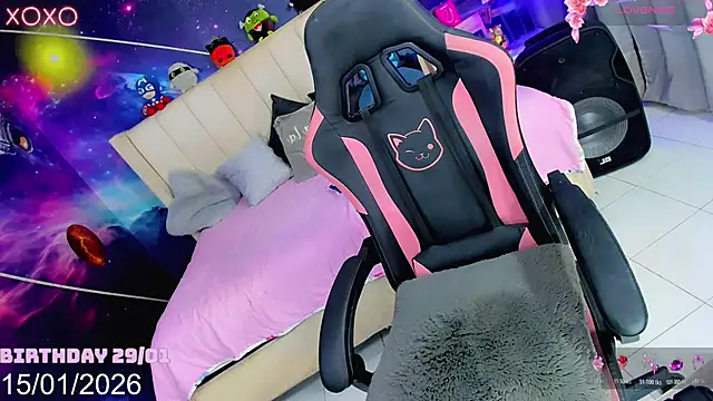 Nella_Dolls live sex cam