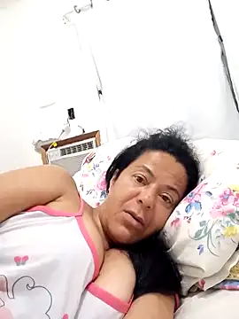 lucineia7 live sex cam