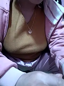 LinhLinh0099's cam snapshot