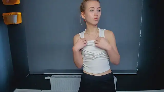 Moon_Silk's cam snapshot