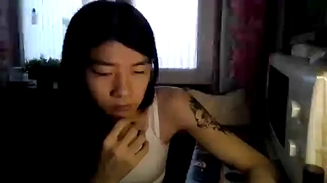 CarlyJoy live sex cam