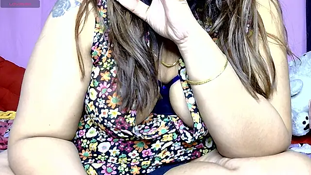 butterflyslay live sex cam