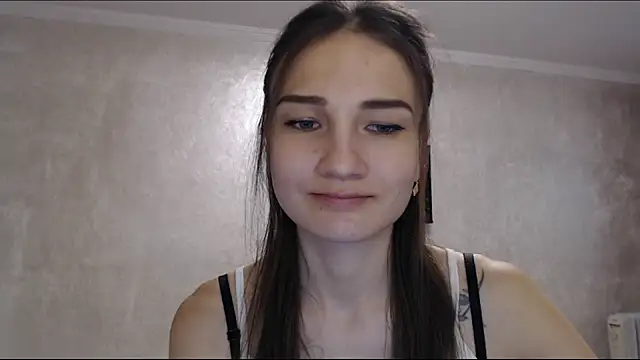 RoyalDessertt live sex cam