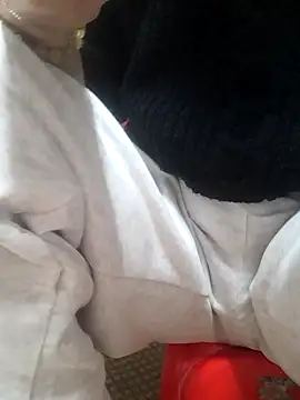 -Bunny-y's cam snapshot