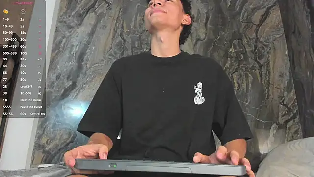 Daviid_laidd live sex cam