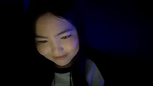 MollyAsian's cam snapshot