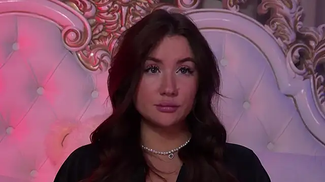 MeganStrain live sex cam