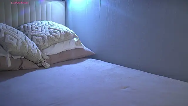 LollaStich live sex cam