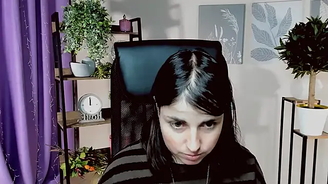 MartaEdams's cam snapshot