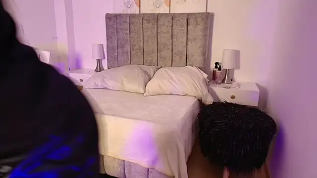 Lucy_Carson_'s cam snapshot