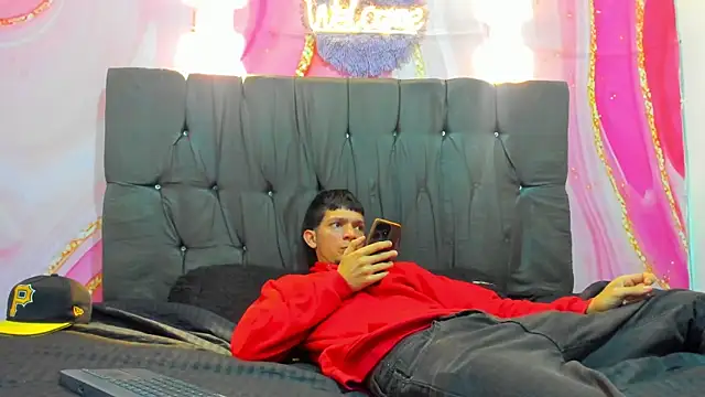 Straight_Guy22 live sex cam