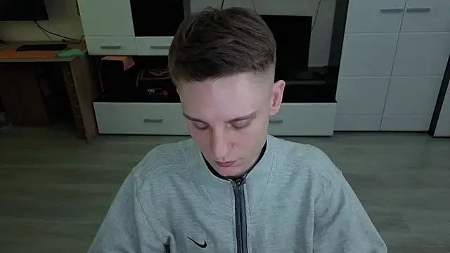 angryzan's cam snapshot