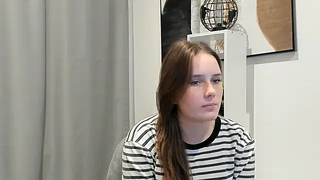 GenevieNyreen's cam snapshot