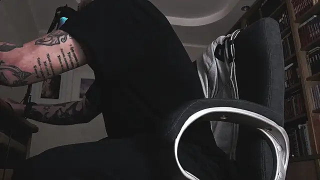 FindomJason live sex cam