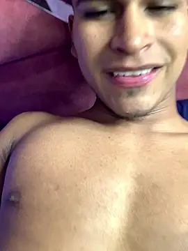 Emiliano_Reyes live sex cam