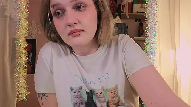 ELLIEJAY's cam snapshot