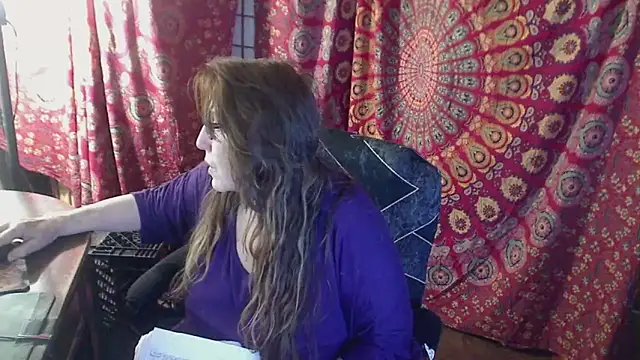 Ireallysquirt live sex cam