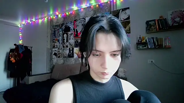 LxayBloom's cam snapshot