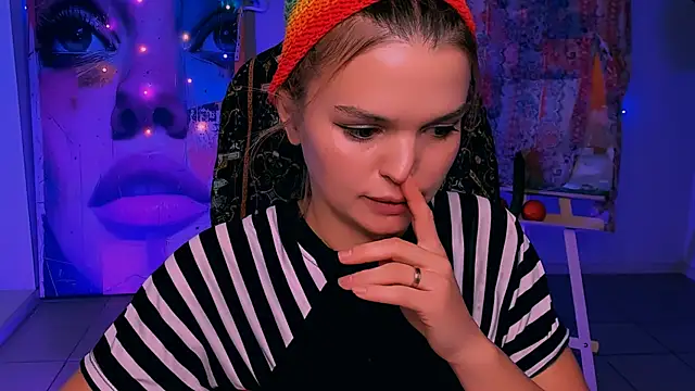 SaraGolben's cam snapshot