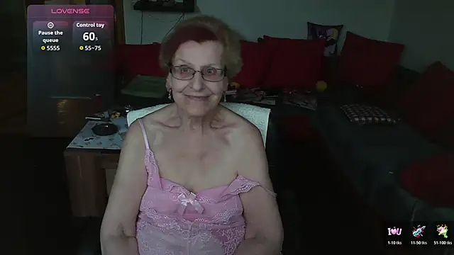 HeisseomaOriginal live sex cam