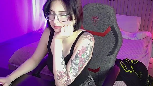 ElenaSomerhalder live sex cam