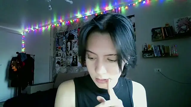 LxayBloom's cam snapshot