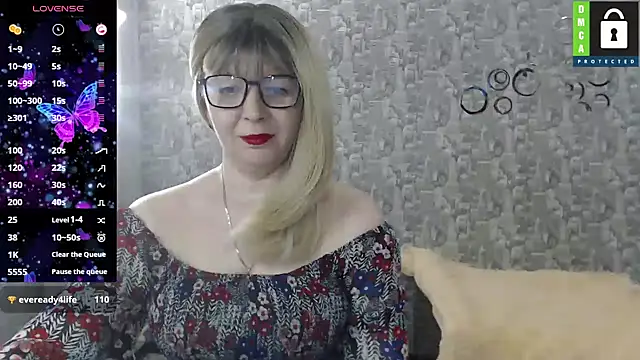 An_unforgettable_woman_'s cam snapshot