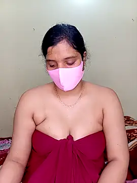 Rose-luckey's cam snapshot