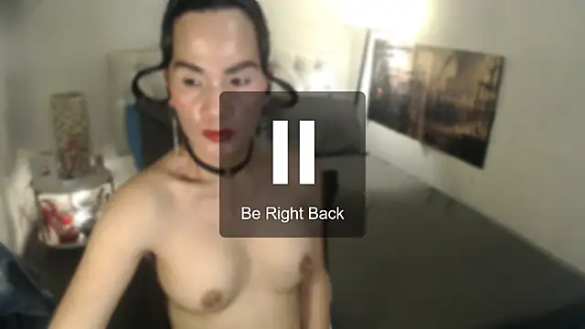 NinaDOM4CUM live sex cam