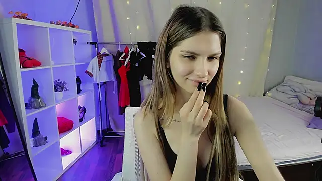 VikkyJane live sex cam