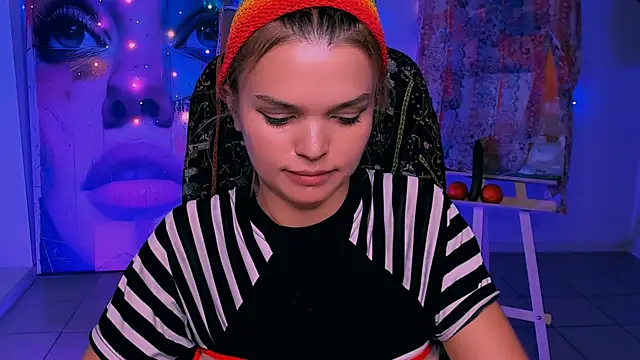 SaraGolben's cam snapshot