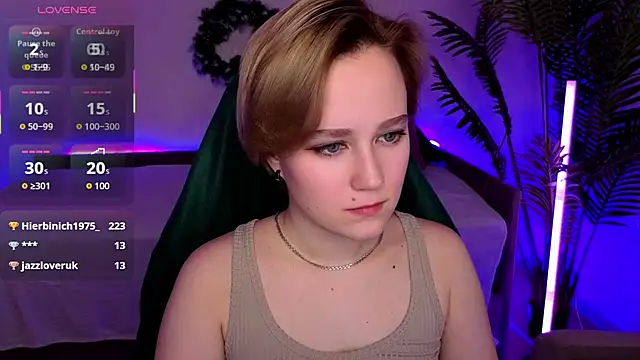 Ellie_Heavenly's cam snapshot