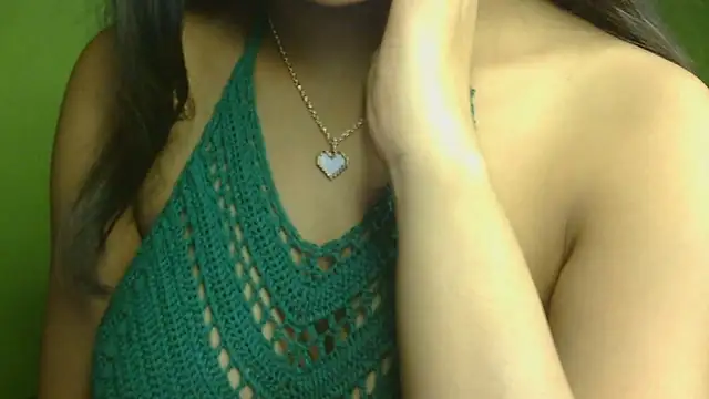 your_cute_girl's cam snapshot