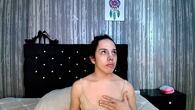 Alicee_Moonn live sex cam
