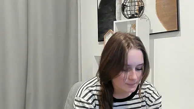 GenevieNyreen's cam snapshot