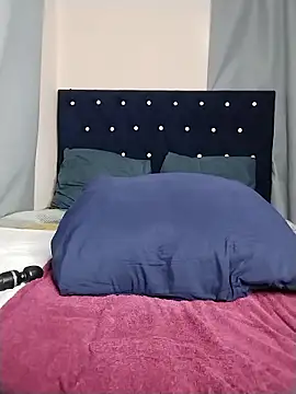 CHERRYYUMMY live sex cam