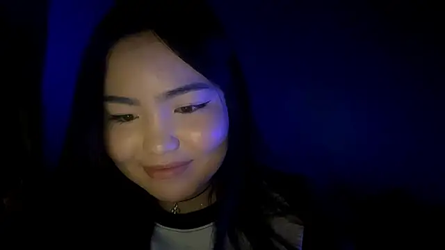 MollyAsian's cam snapshot