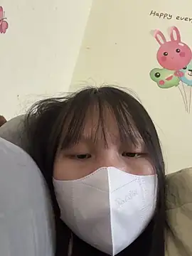 Charlotte-ee's cam snapshot