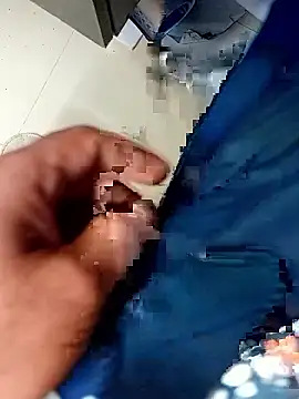 hackyourpussy@xh's cam snapshot