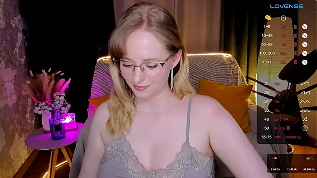 Aemilia_ live sex cam