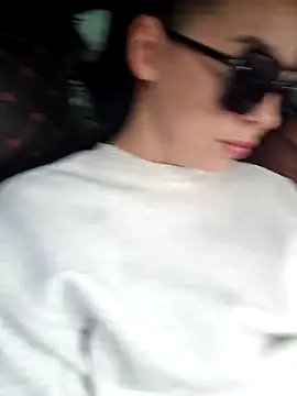 -Pupsiki-'s cam snapshot