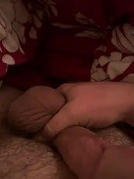 BigbitchFucker69 live sex cam